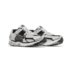 Zoom Vomero 5 'Metallic Silver Black'